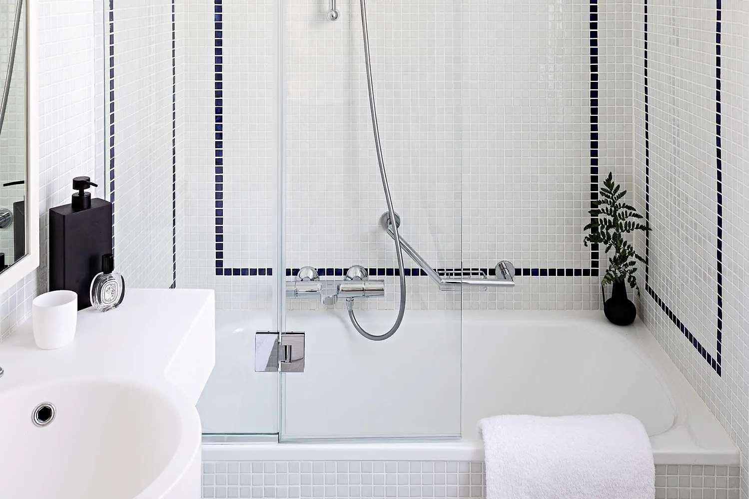 Le Riviera Collection, Signature Collection By Best Western Nicea Hotel